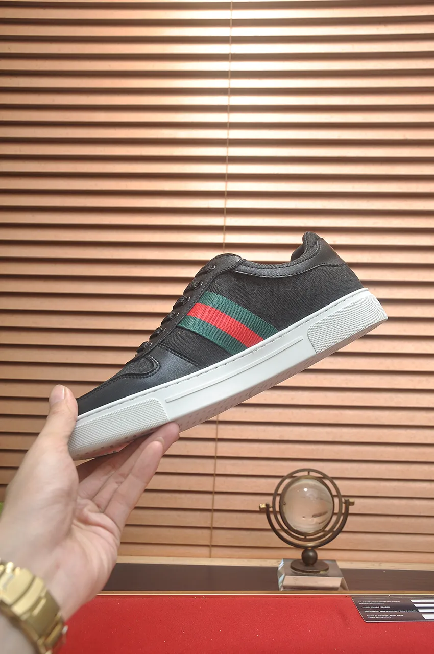 Men's men's shoes💰440💶[GUCCI] official website 1:1 men's sports shoes are now on the market. They are made of original fabric + water-dyed sheepskin lining, plus the official website original 1:1 comfortable outsole. Fashionable and versatile, super comfortable and breathable. Standard shoe size 38/45 (custom-made size 45 is non-refundable)